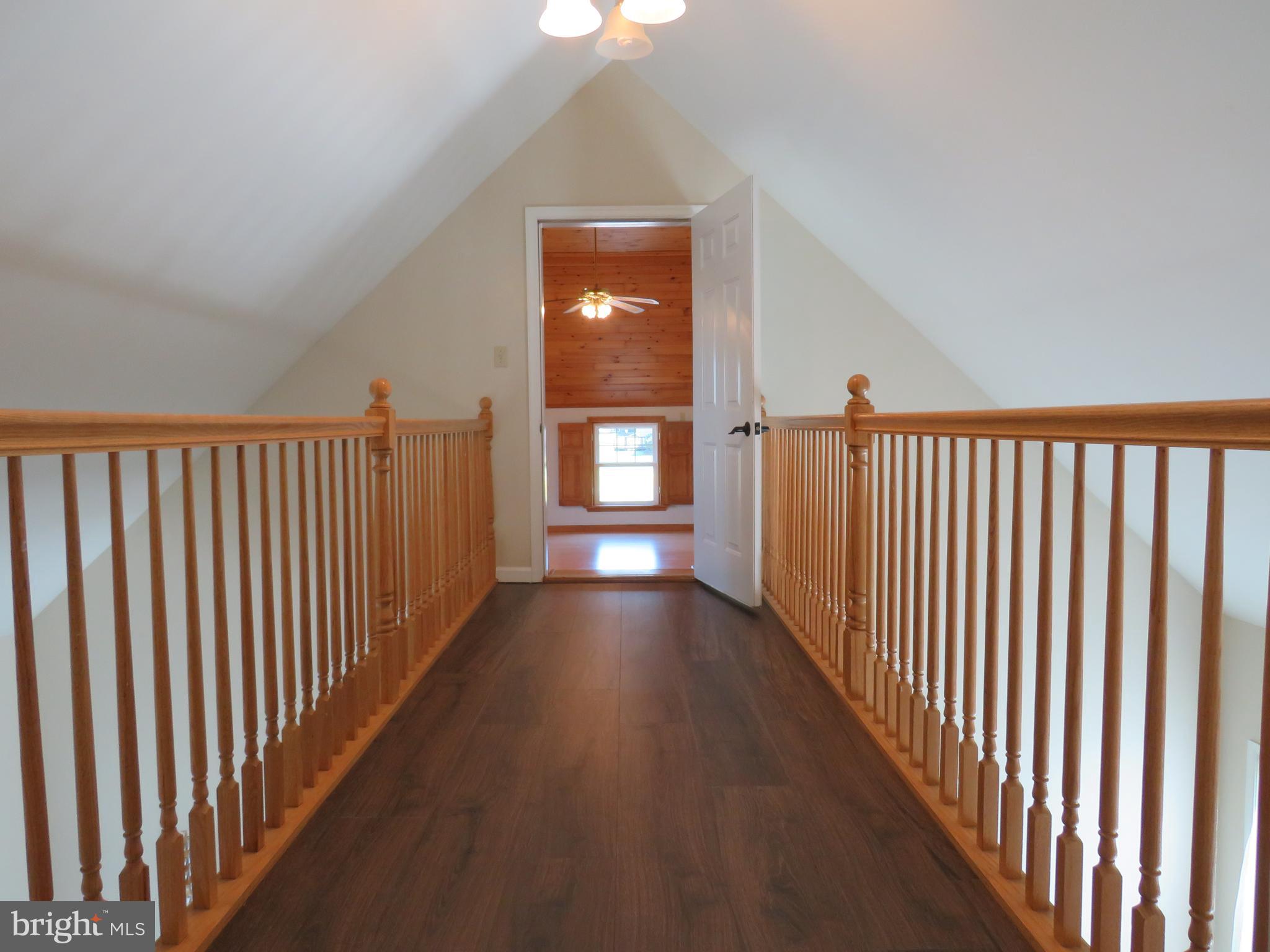 10 Spring Hill Road Perkasie, PA 18944 - Photo 42 of 74 Hallway to Primary