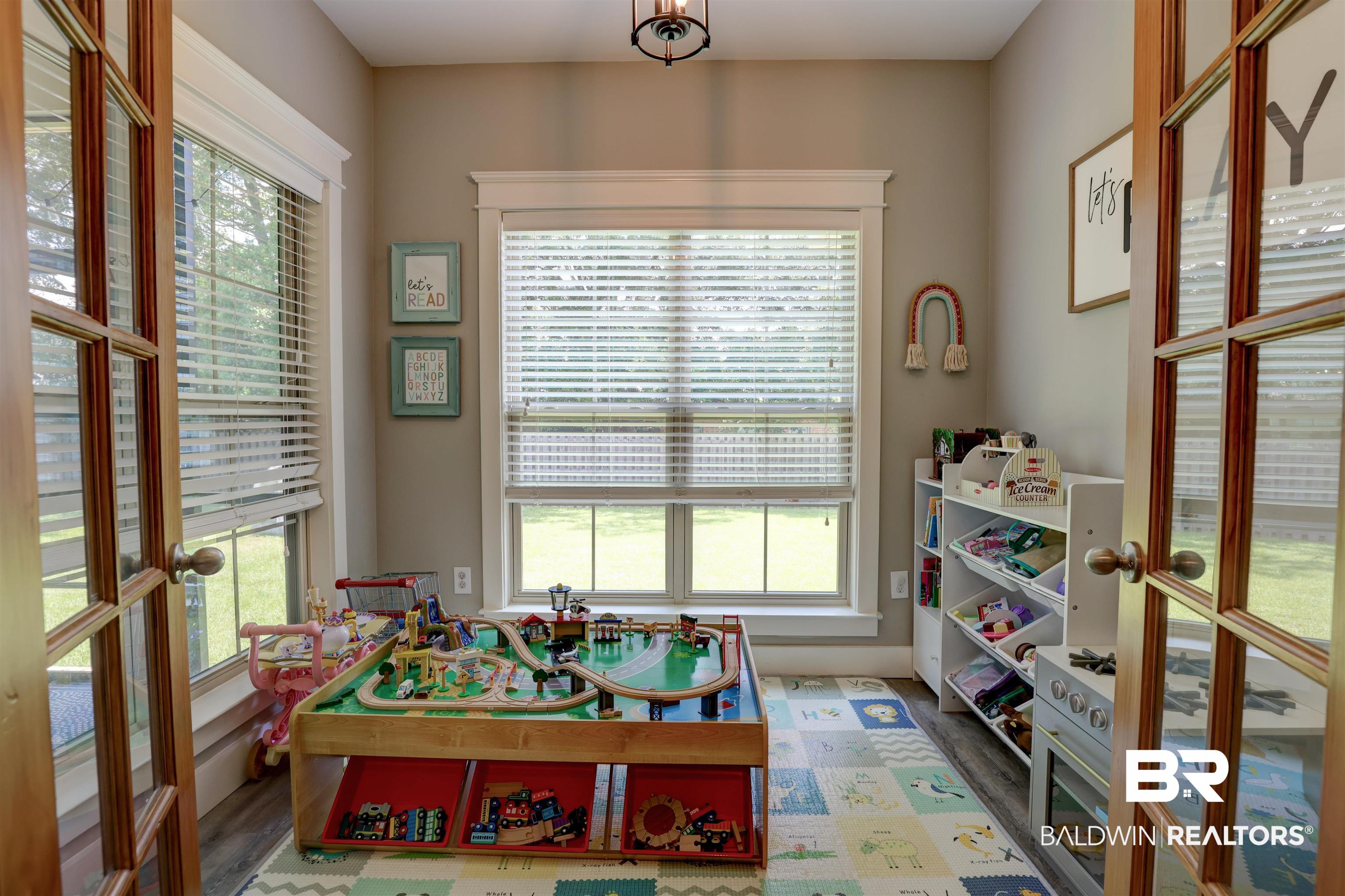 21438 Roundhouse Road Fairhope, AL 36532 - Photo 12 of 24 Breakfast Room / Office