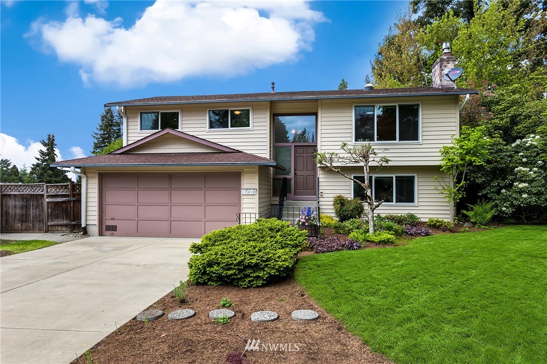 17418 Valley Cir Drive Bothell, WA 98012 - Photo 1 of 25 Gallery Image 1