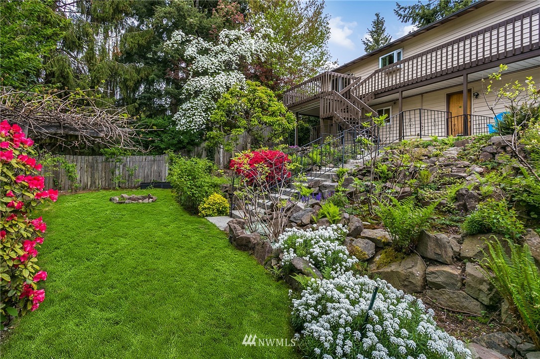 17418 Valley Cir Drive Bothell, WA 98012 - Photo 24 of 25 Gallery Image 24