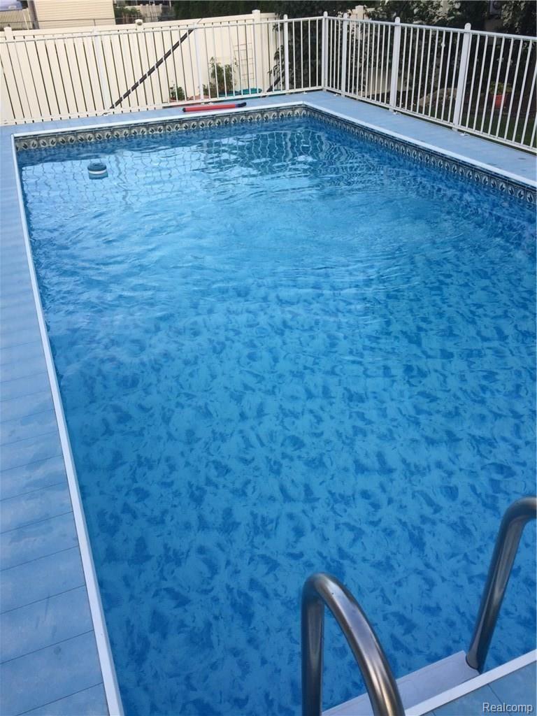 16627 Carter Road Trenton, MI 48183 - Photo 37 of 38 2016-09-08 19.14