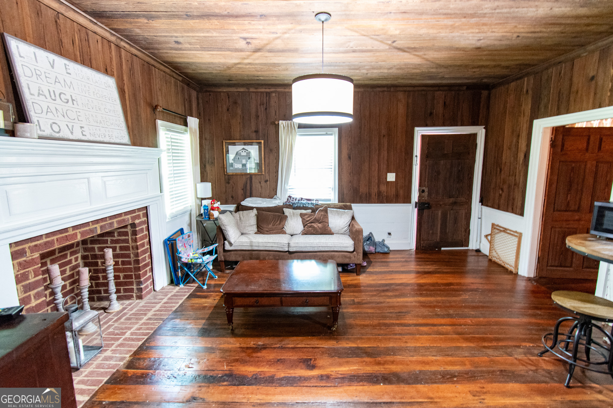 1651 Mergendollar Road Good Hope, GA 30641 - Photo 76 of 152 Living Room