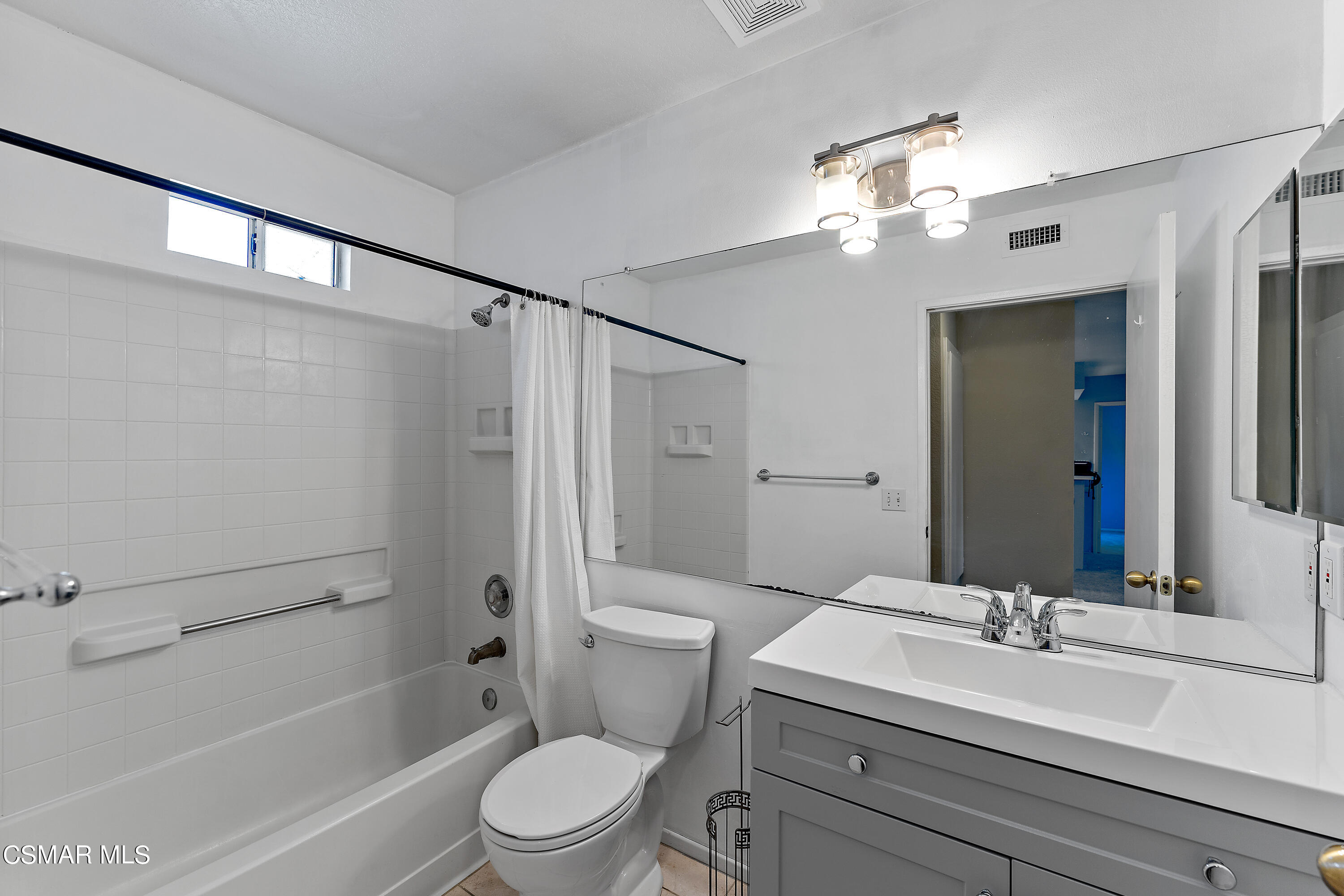1195 Fitzgerald Road, Unit G Simi Valley, CA 93065 - Photo 15 of 19 1195 Fitzgerald Rd MLS-15