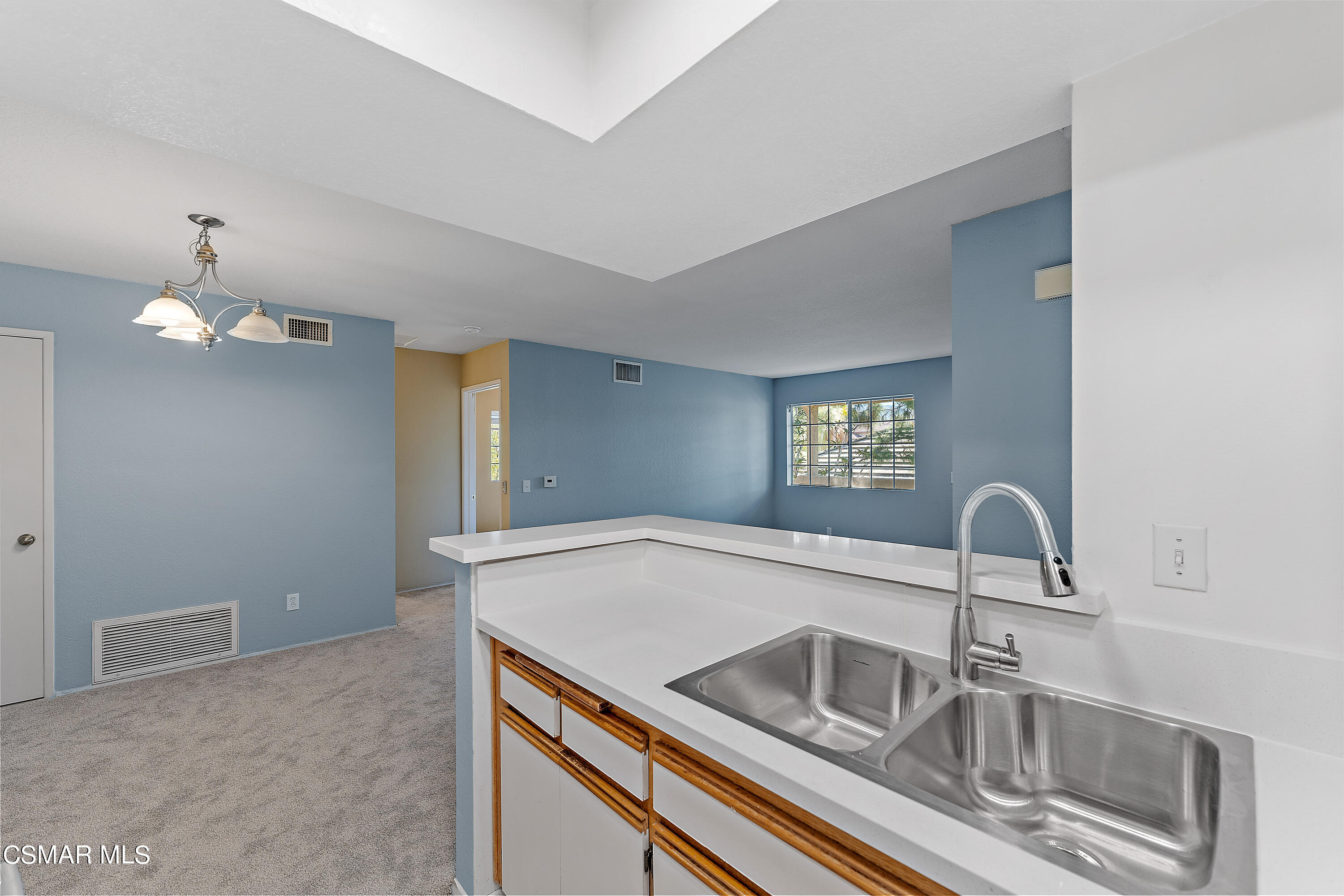 1195 Fitzgerald Road, Unit G Simi Valley, CA 93065 - Photo 10 of 19 1195 Fitzgerald Rd MLS-10