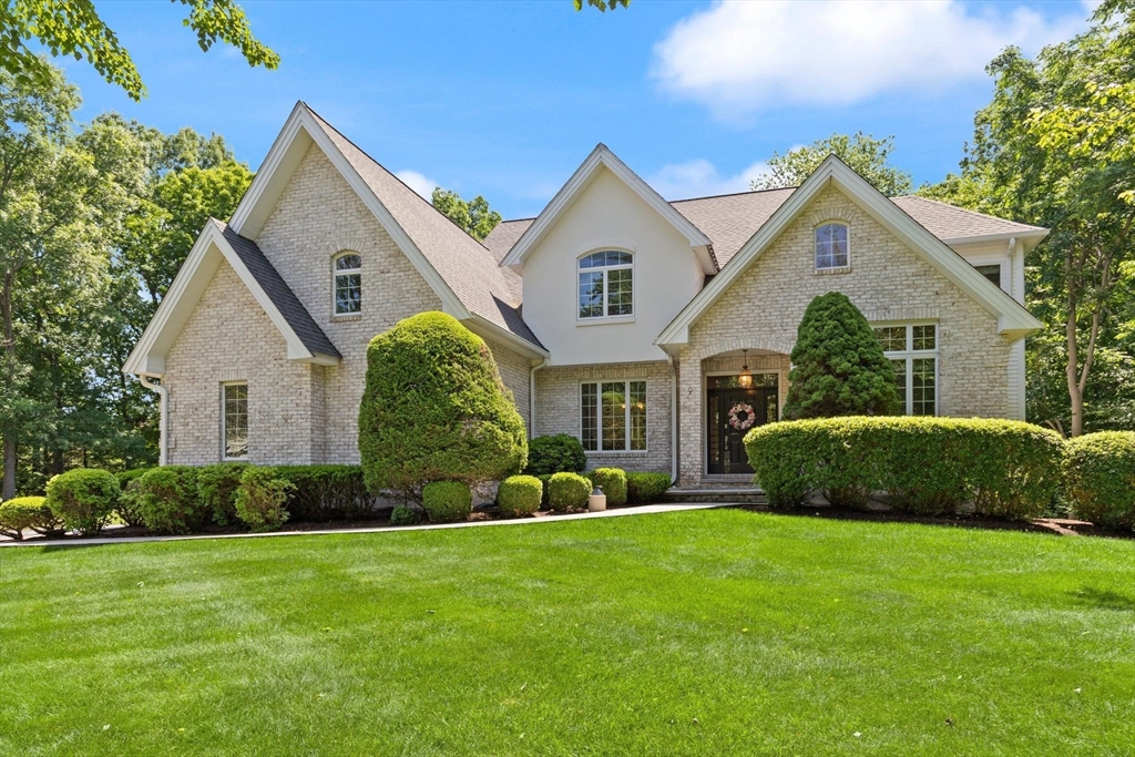 9 Riverside Terrace Easton, MA 02356 - Photo 2 of 41