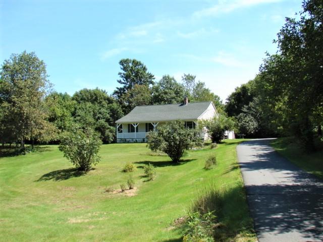 572 Neck Road China, ME 04358 - Photo 1 of 17 DSC06568 (2)