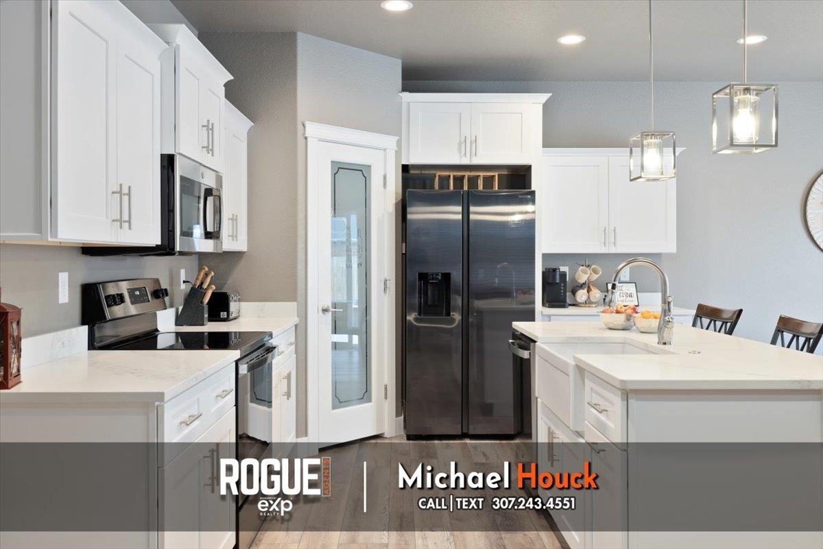 3110 Quivera River Road Casper, WY 82604 - Photo 8 of 41