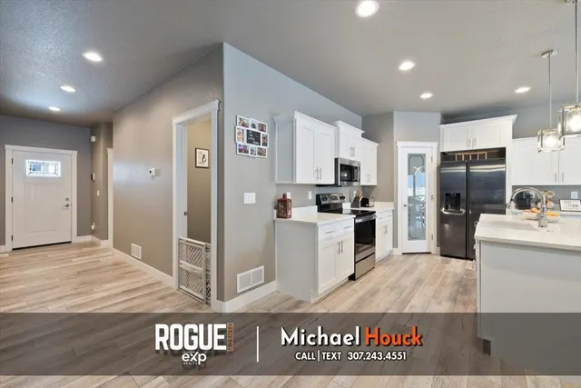 $450,000 | 3110 Quivera River Road, Casper, WY 82604