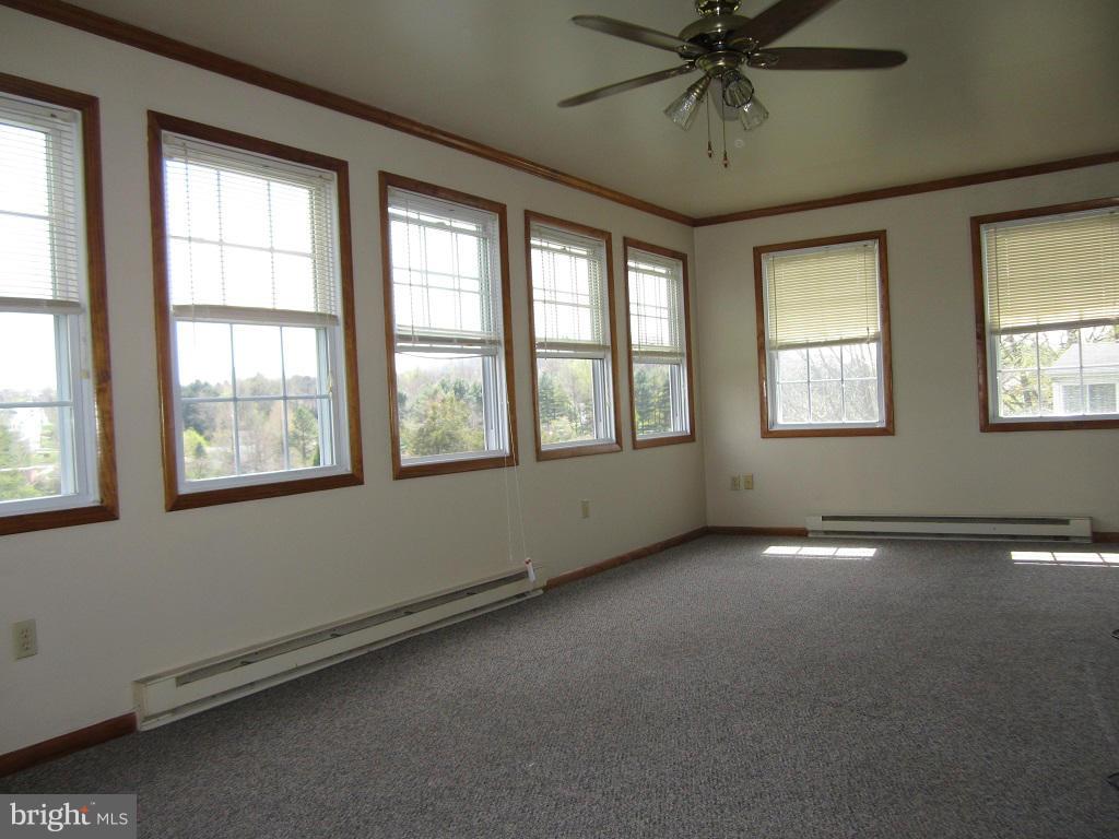 3433 Augusta Road Manchester, MD 21102 - Photo 12 of 28 Sunroom