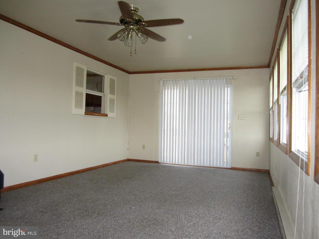 3433 Augusta Road Manchester, MD 21102 - Photo 13 of 28 Sunroom