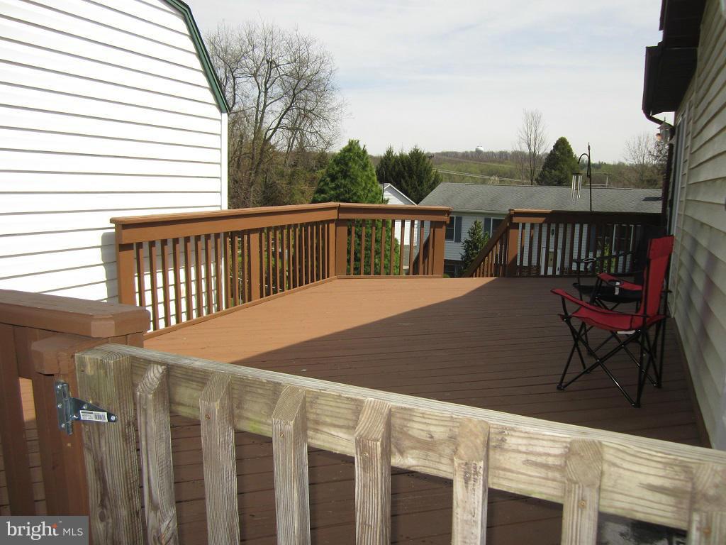 3433 Augusta Road Manchester, MD 21102 - Photo 14 of 28 Deck