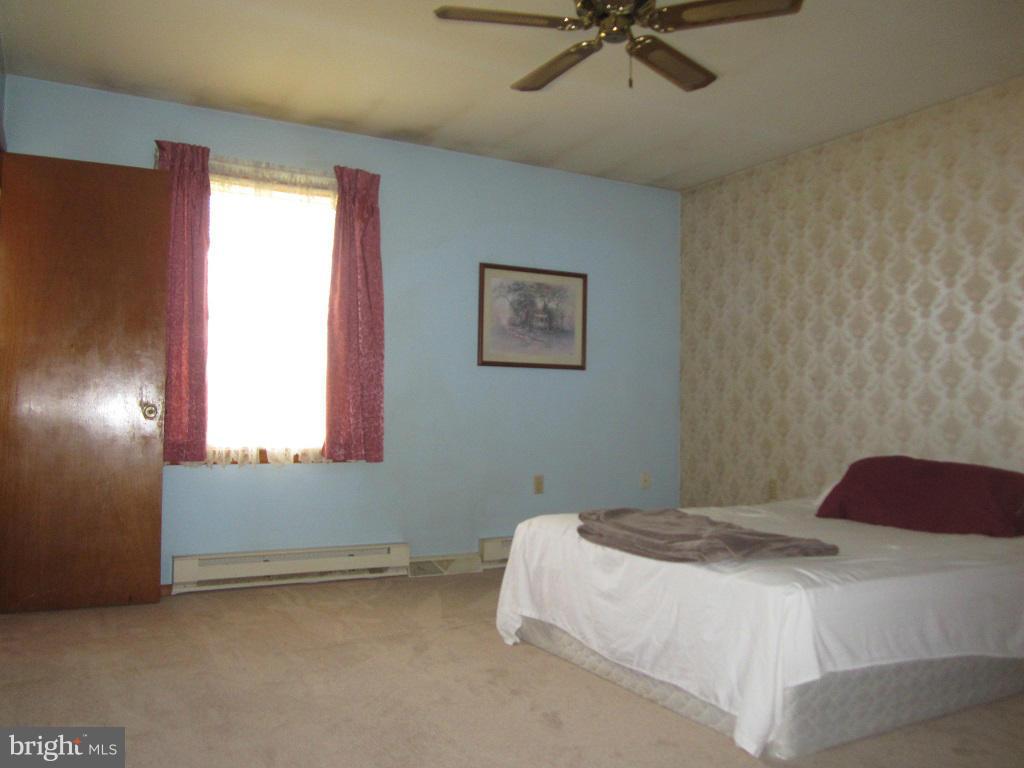 3433 Augusta Road Manchester, MD 21102 - Photo 21 of 28 Bedroom (Master)