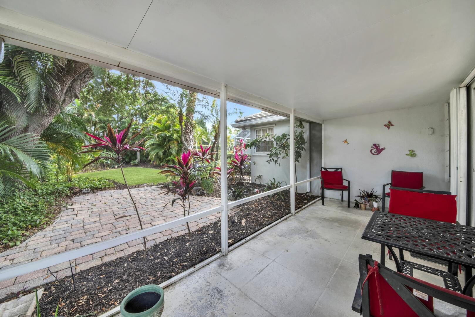 4220 Royal Oak Drive Palm Beach Gardens, FL 33410 - Photo 19 of 35