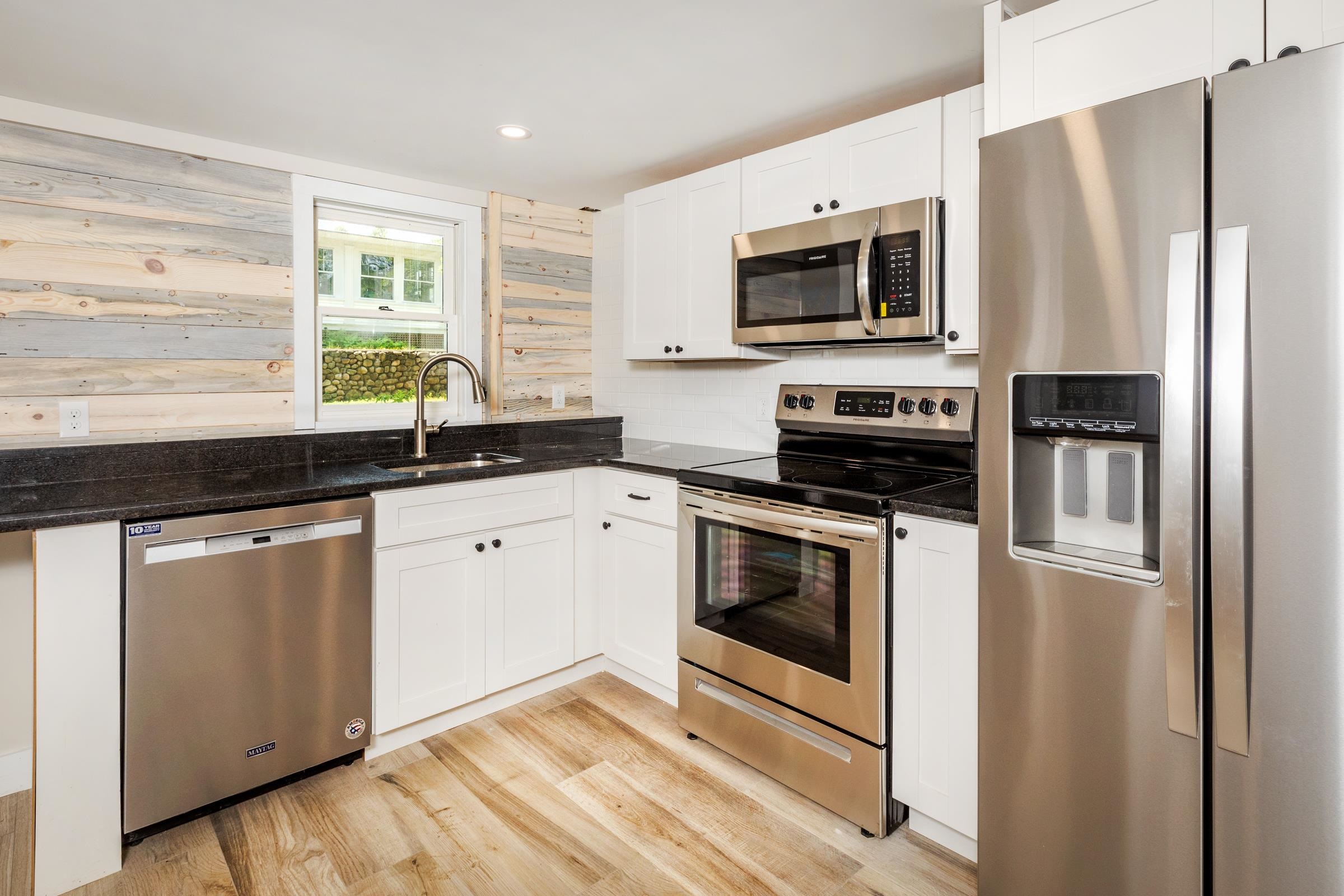 137 Winnacunnet Road Hampton, NH 03842 - Photo 7 of 15