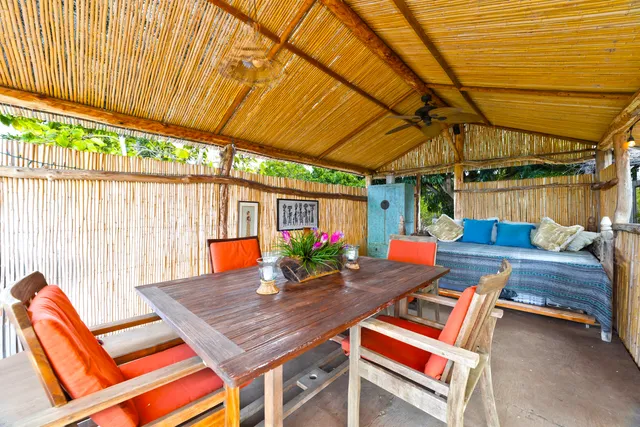 $2,100,000 | 73-4301 Laui Street, Kailua-Kona, HI 96740