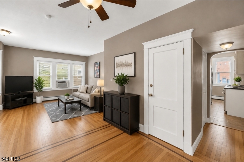 156 Valley Road Clifton, NJ 07013 - Photo 13 of 24