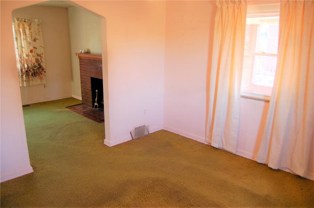 4719 Doyle Road Pittsburgh, PA 15227 - Photo 11 of 25 Gallery Image 11