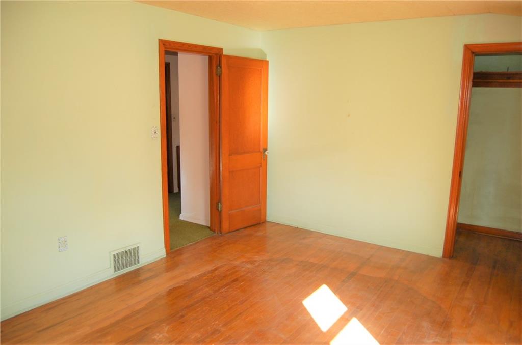 4719 Doyle Road Pittsburgh, PA 15227 - Photo 15 of 25 Gallery Image 15