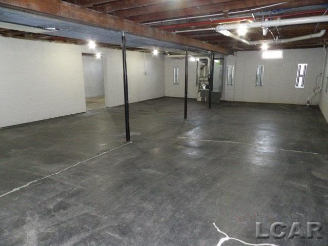 3534 Deerfield Road Adrian, MI 49221 - Photo 11 of 18 50169757-890a9857-81bf-40da-879a-89a2a7fa349e.JPG