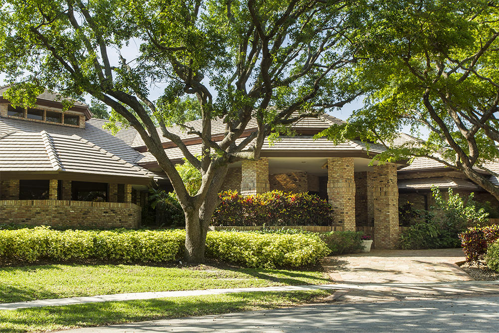 3865 Kings Way Boca Raton, FL 33434 - Photo 1 of 35 Front