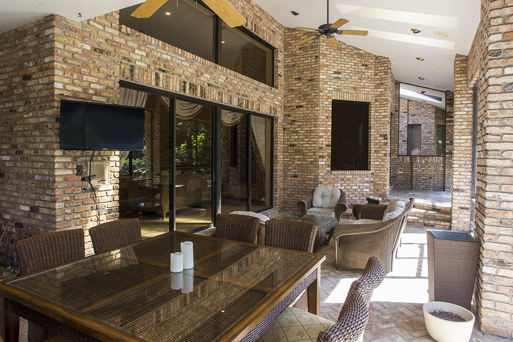 3865 Kings Way Boca Raton, FL 33434 - Photo 26 of 35 Screened patio