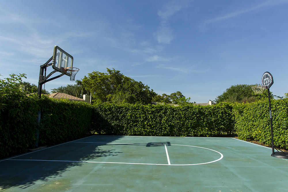 3865 Kings Way Boca Raton, FL 33434 - Photo 27 of 35 1/2 Court Basketball