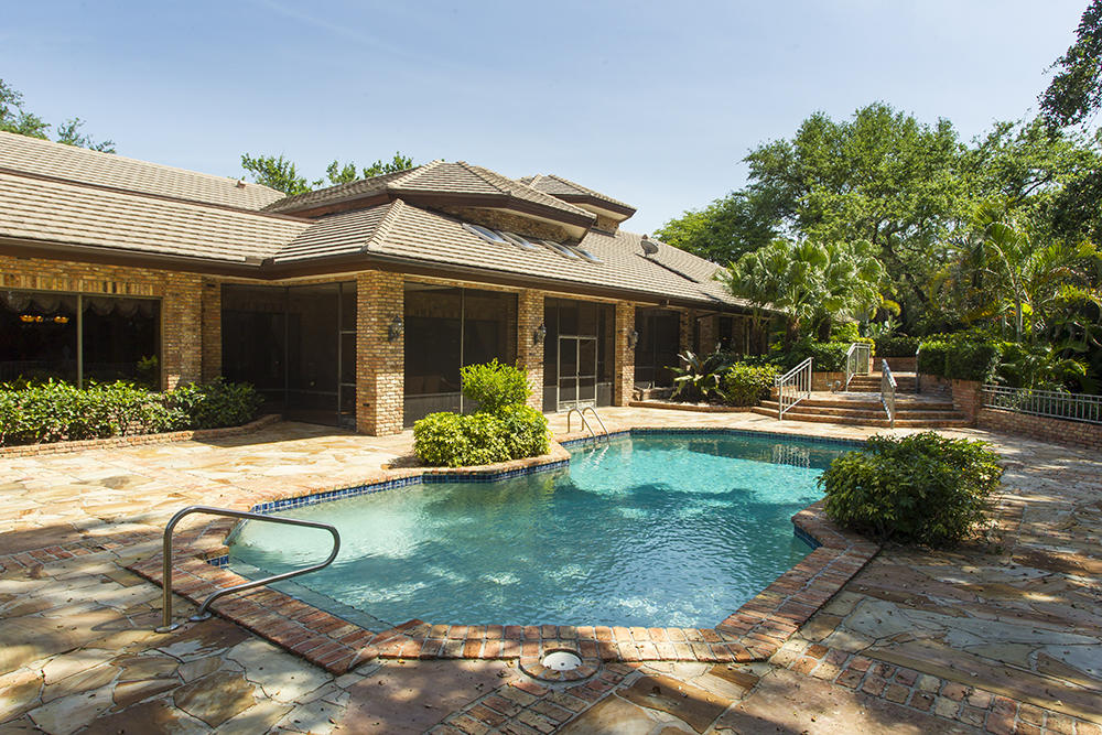 3865 Kings Way Boca Raton, FL 33434 - Photo 30 of 35 Pool