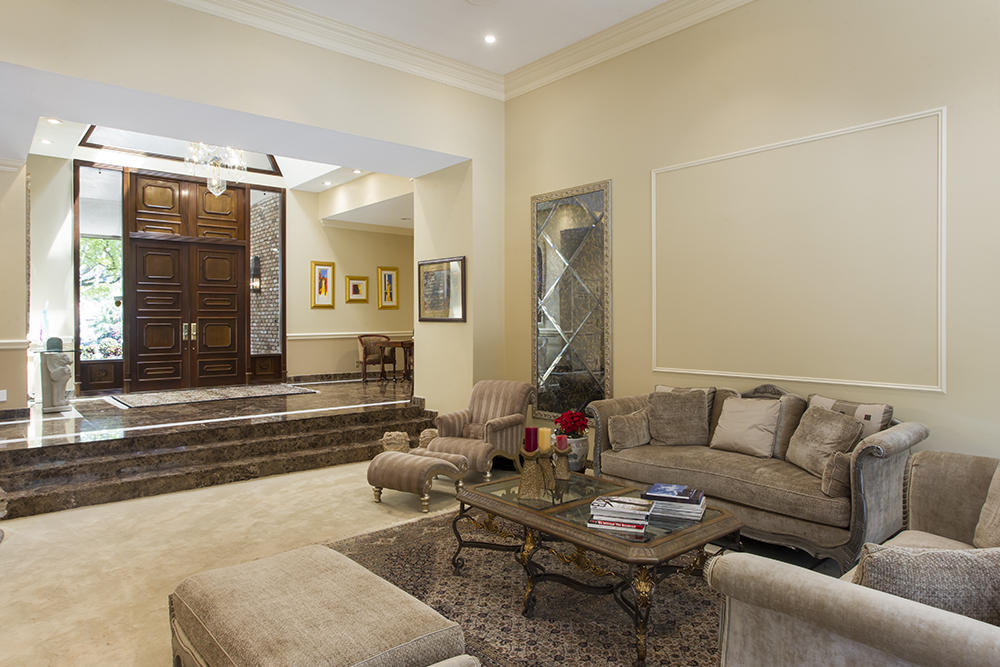 3865 Kings Way Boca Raton, FL 33434 - Photo 10 of 35 Formal Living Room