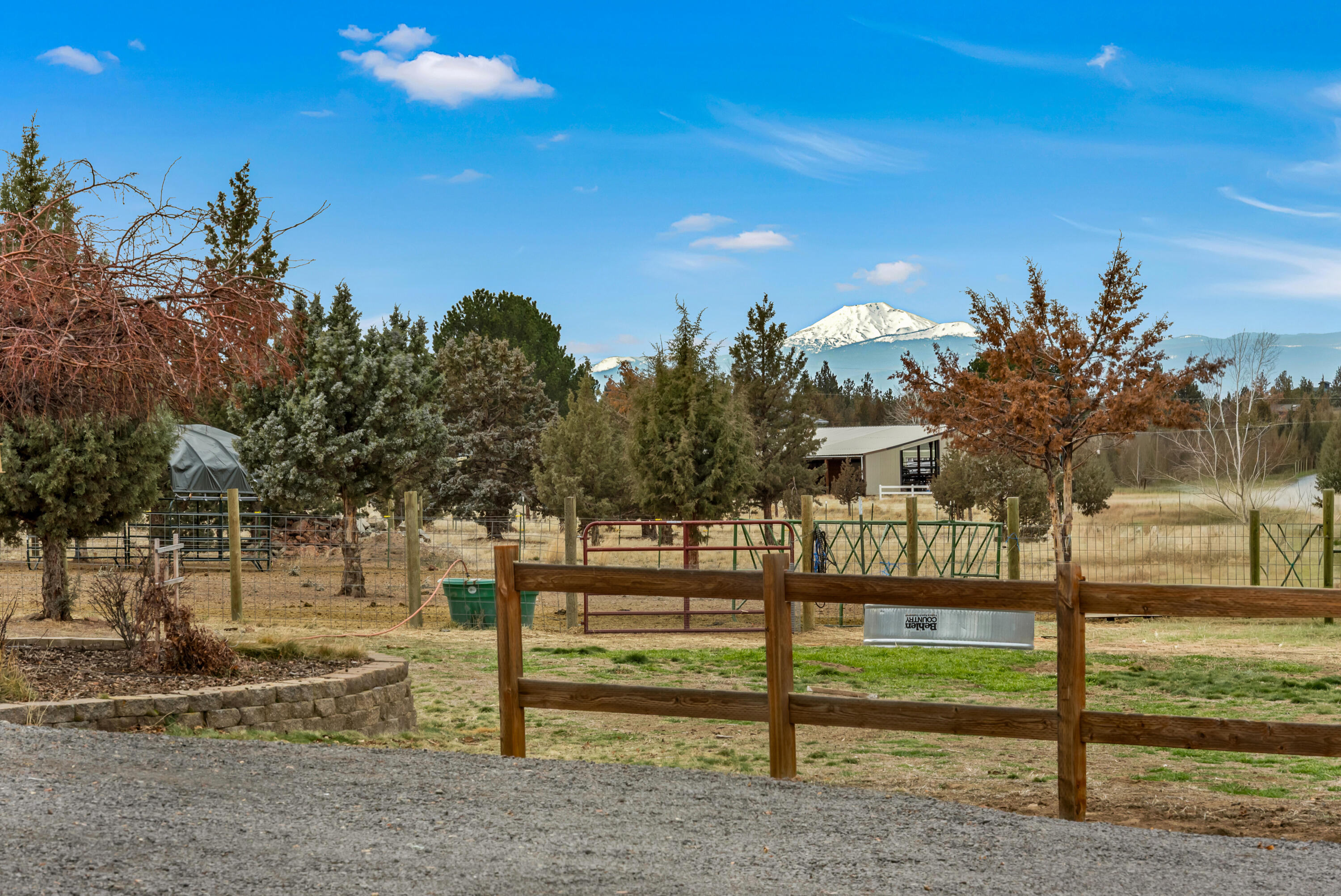 12110 South W Riggs Road Powell Butte, OR 97753 - Photo 5 of 29 OReilly_20260127_7_424985_a_8x12