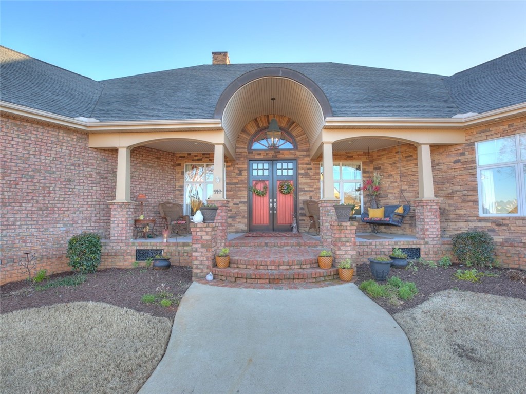 114 Rivendell Drive Anderson, SC 29621 - Photo 2 of 31 Front porch