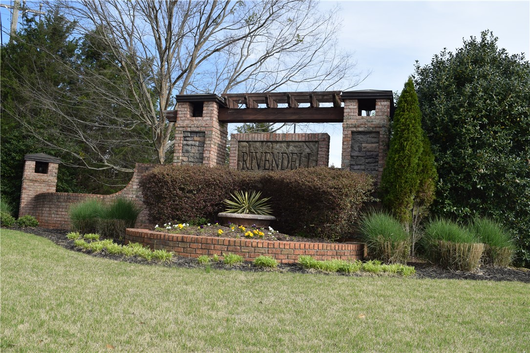 114 Rivendell Drive Anderson, SC 29621 - Photo 29 of 31 Entrance