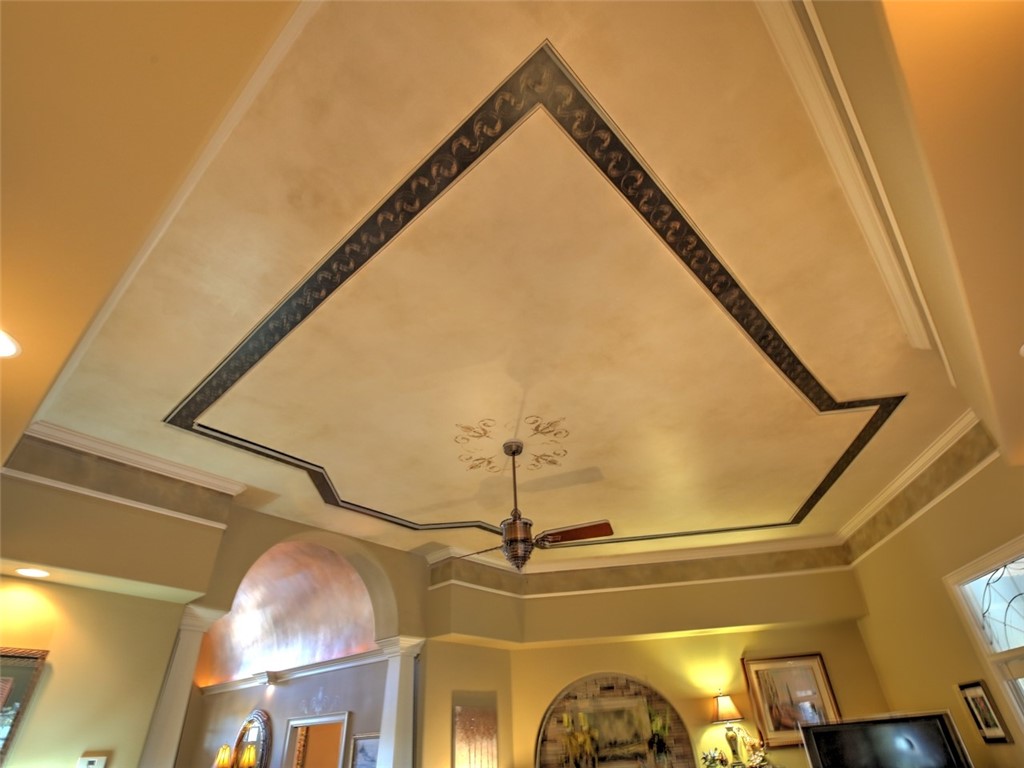 114 Rivendell Drive Anderson, SC 29621 - Photo 7 of 31 Ceiling in great room