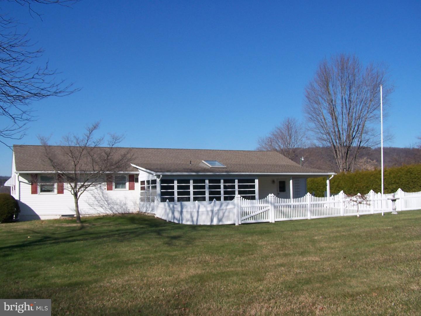 2008 Corning Road Palm, PA 18070 - Photo 3 of 18 Gallery Image 3