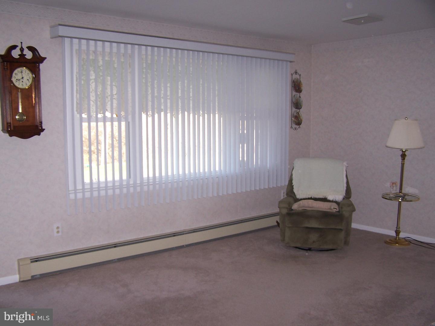 2008 Corning Road Palm, PA 18070 - Photo 7 of 18 Living Room