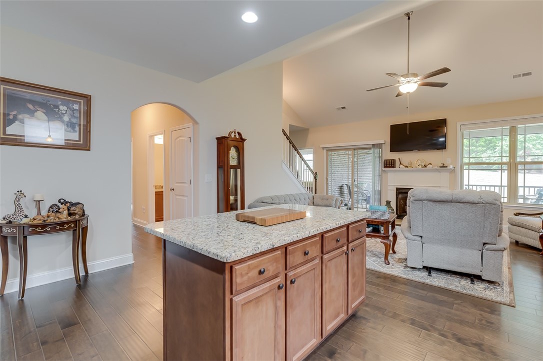 86 Angus Run Seneca, SC 29672 - Photo 13 of 43 Gallery Image 13