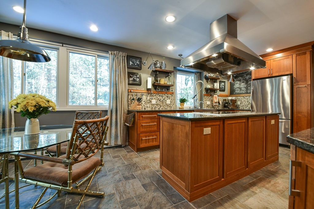 52 Knight Road Framingham, MA 01701 - Photo 12 of 29 Gallery Image 12