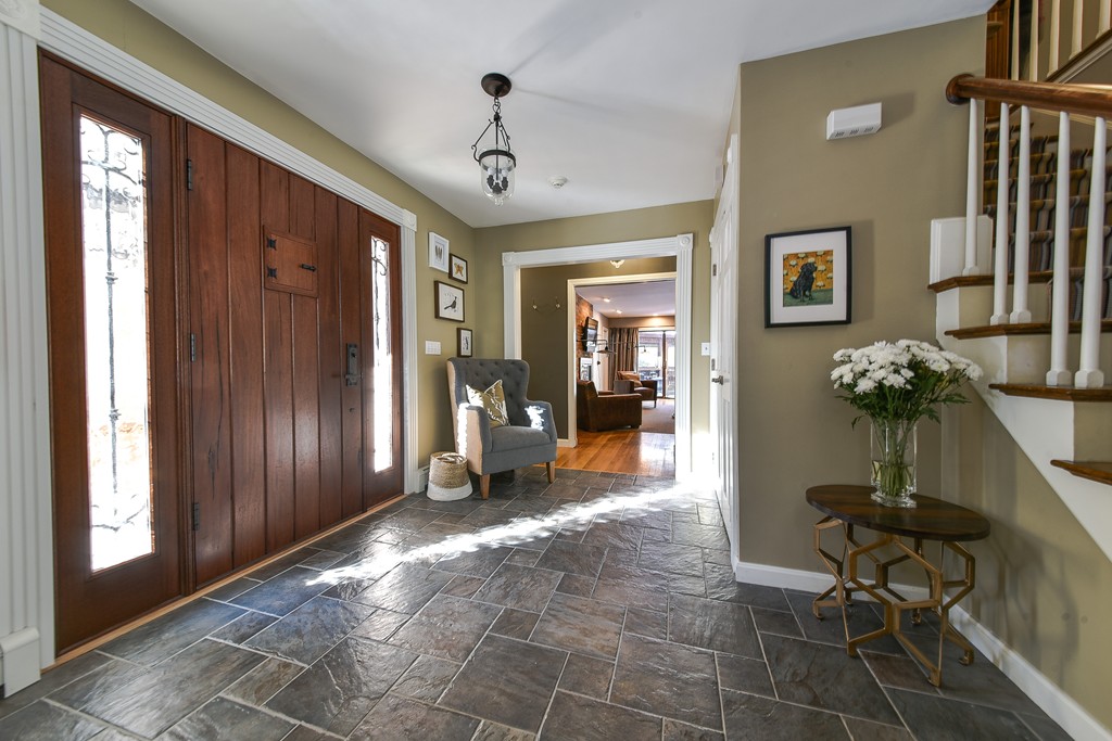 52 Knight Road Framingham, MA 01701 - Photo 2 of 29 Gallery Image 2