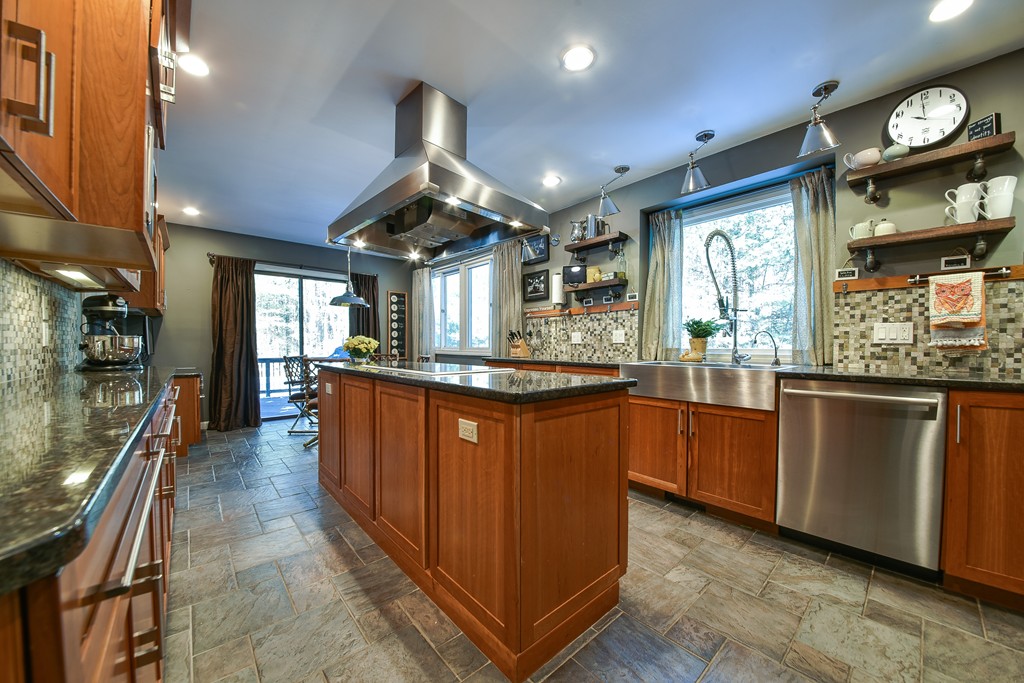 52 Knight Road Framingham, MA 01701 - Photo 7 of 29 Gallery Image 7