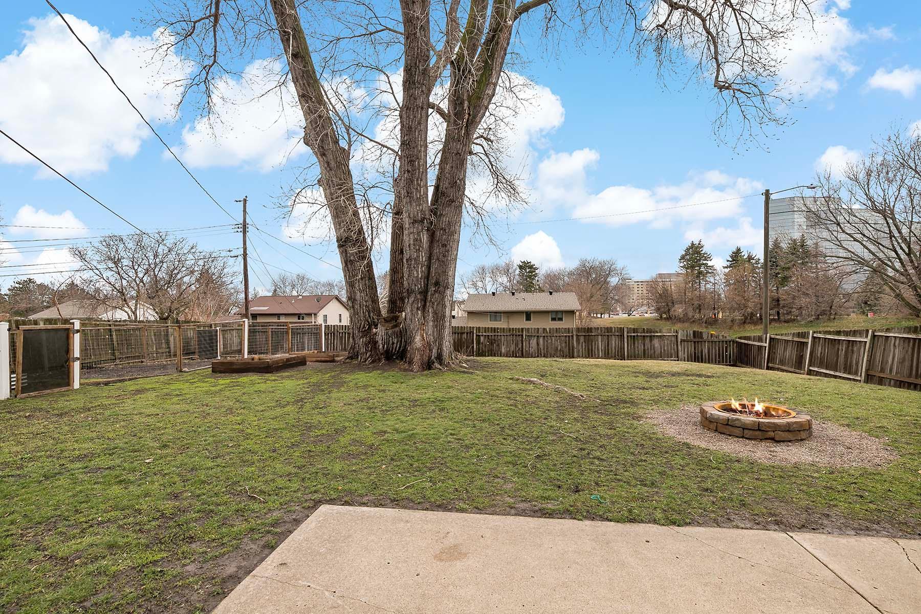 8200 Beard Road Bloomington, MN 55431 - Photo 29 of 32