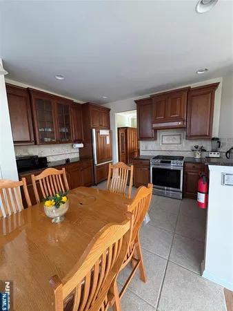 $5,900 | 34 Winding Way, Woodland Park, NJ 07424