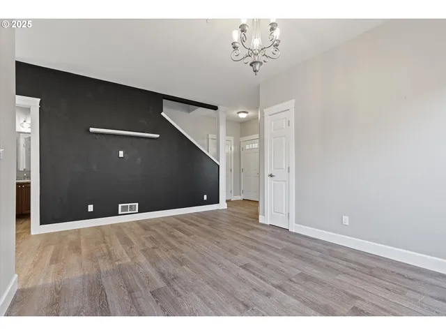 $634,999 | 7115 Northeast Benton Place, Newport, OR 97365