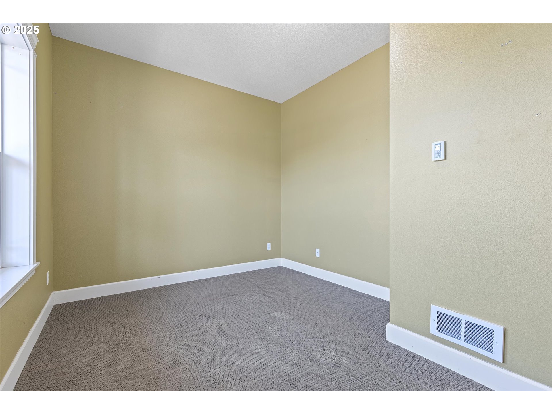 7115 Northeast Benton Place Newport, OR 97365 - Photo 15 of 48