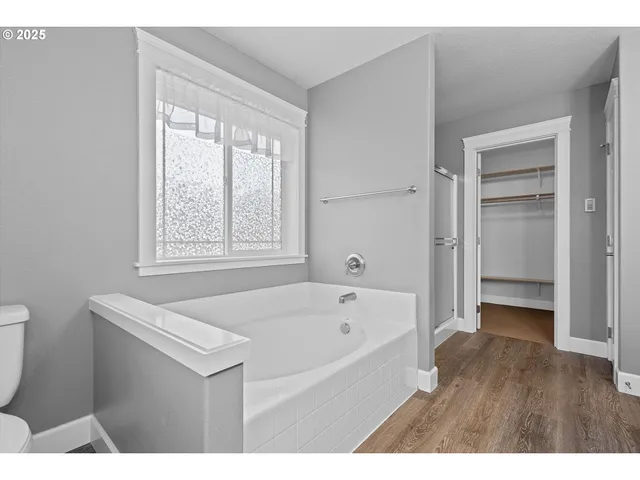 $634,999 | 7115 Northeast Benton Place, Newport, OR 97365