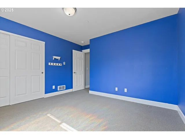 $634,999 | 7115 Northeast Benton Place, Newport, OR 97365