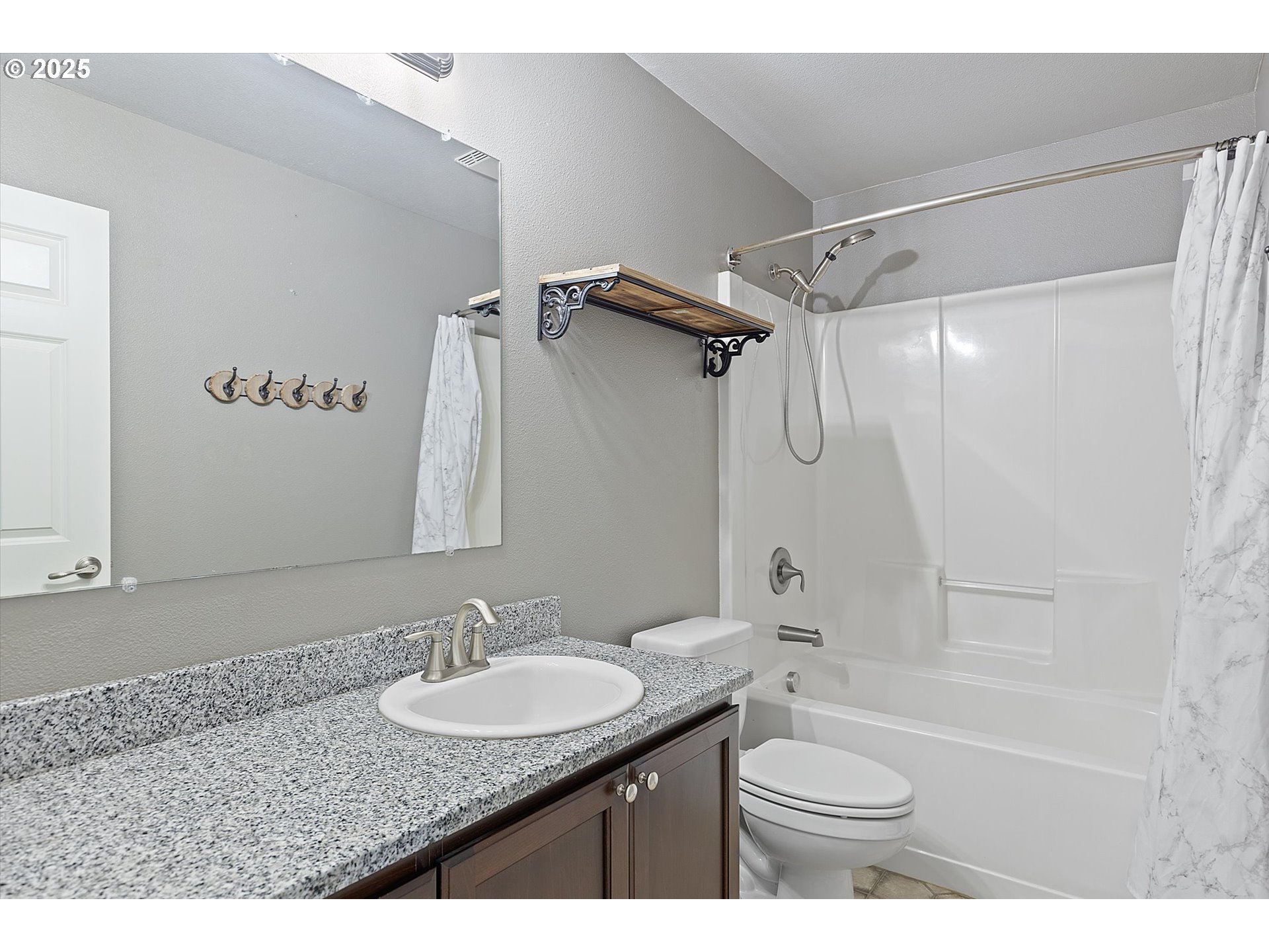 7115 Northeast Benton Place Newport, OR 97365 - Photo 31 of 48