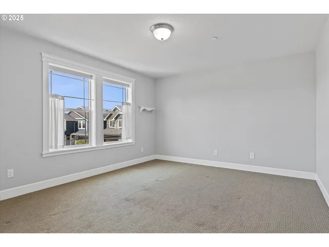 $634,999 | 7115 Northeast Benton Place, Newport, OR 97365