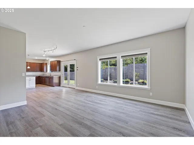 $634,999 | 7115 Northeast Benton Place, Newport, OR 97365