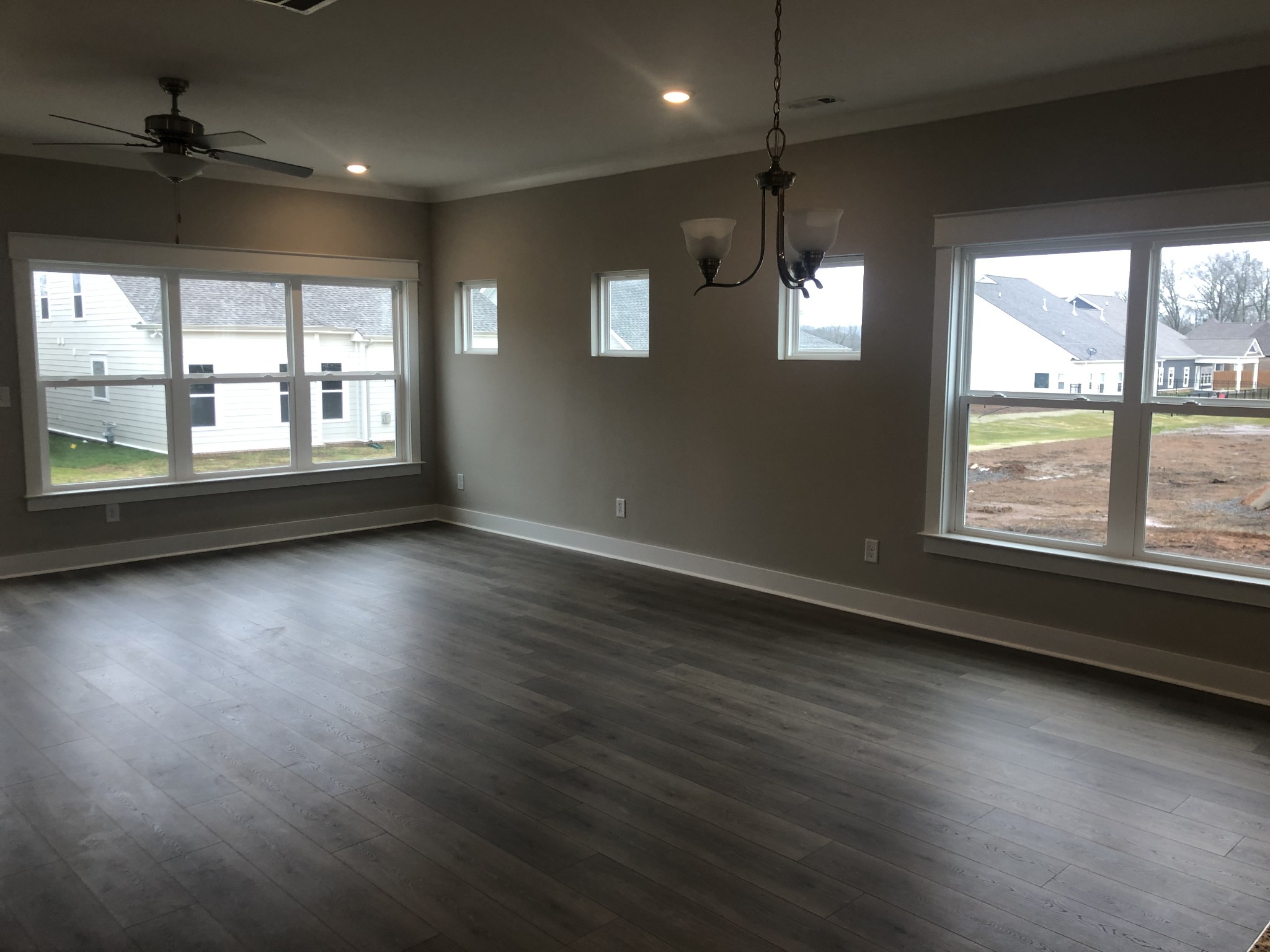 1216 Batbriar Road, Unit 122 Murfreesboro, TN 37128 - Photo 5 of 10 Gallery Image 5