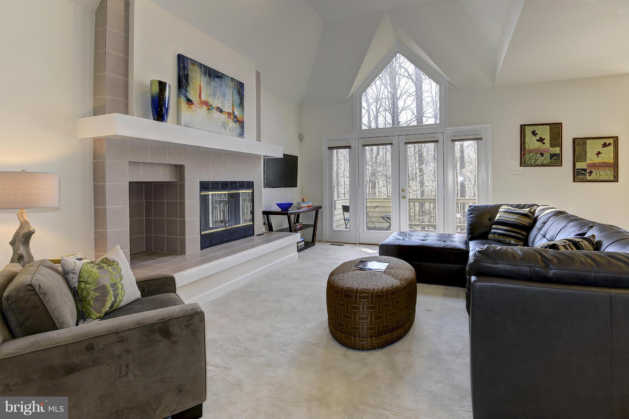 11303 Bright Pond Lane Reston, VA 20194 - Photo 12 of 21 Family Room