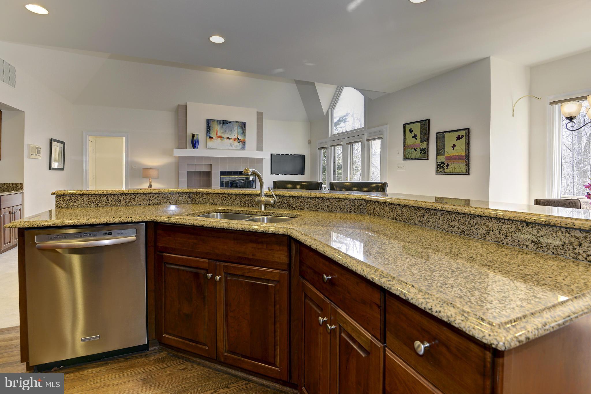 11303 Bright Pond Lane Reston, VA 20194 - Photo 9 of 21 Kitchen